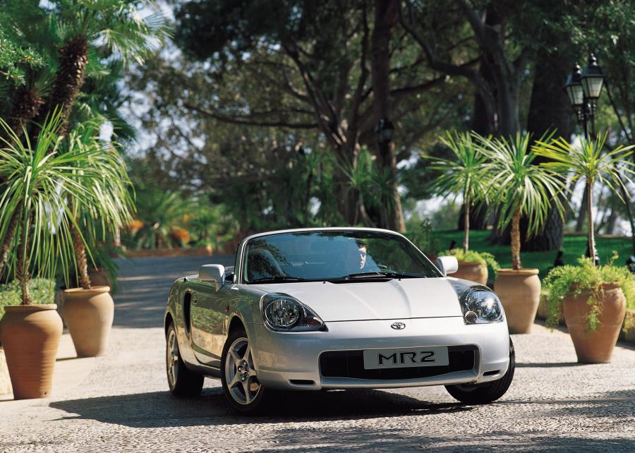  Toyota MR2 1999 года  (фото 12 из 45)